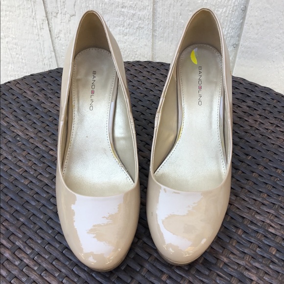 bandolino beige pumps